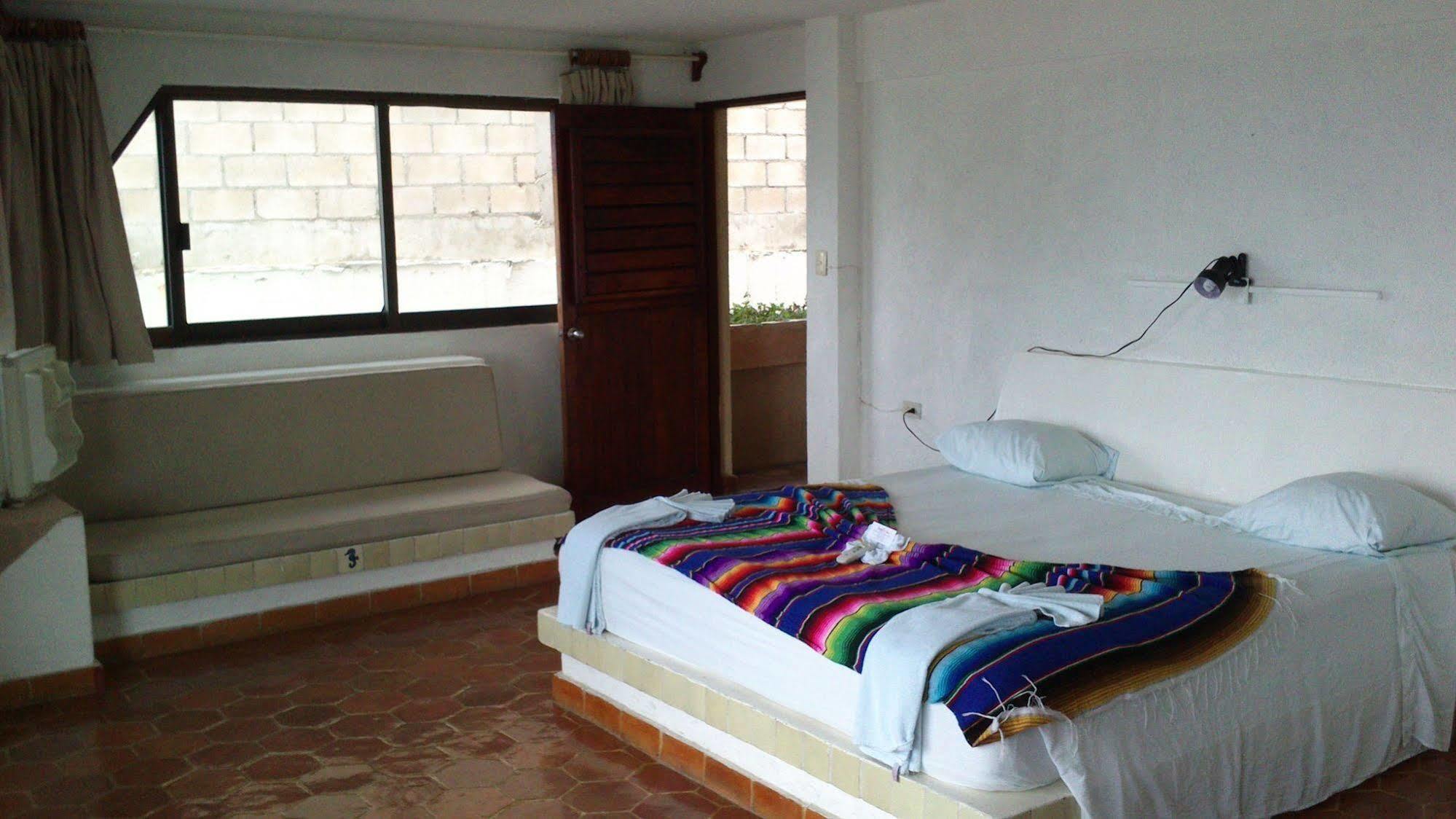 Safari Inn Cozumel Buitenkant foto